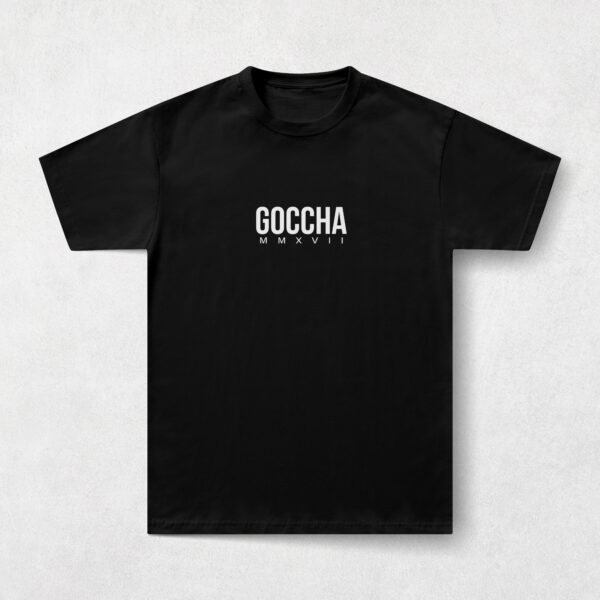 T-shirt Black - front - world