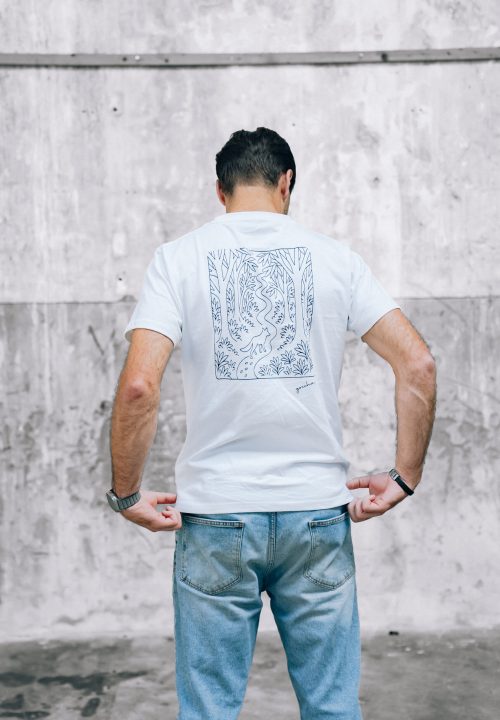 T-shirt White
